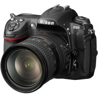 Зеркальный фотоаппарат Nikon D300 Зеркальный фотоаппарат Nikon D300
